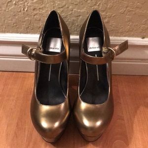 Dolce Vita Platforms